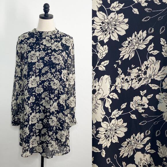 ASTR The Label Floral Back Cutout Mini Dress Navy Blue Cream Shift Boho Size M - Picture 13 of 13
